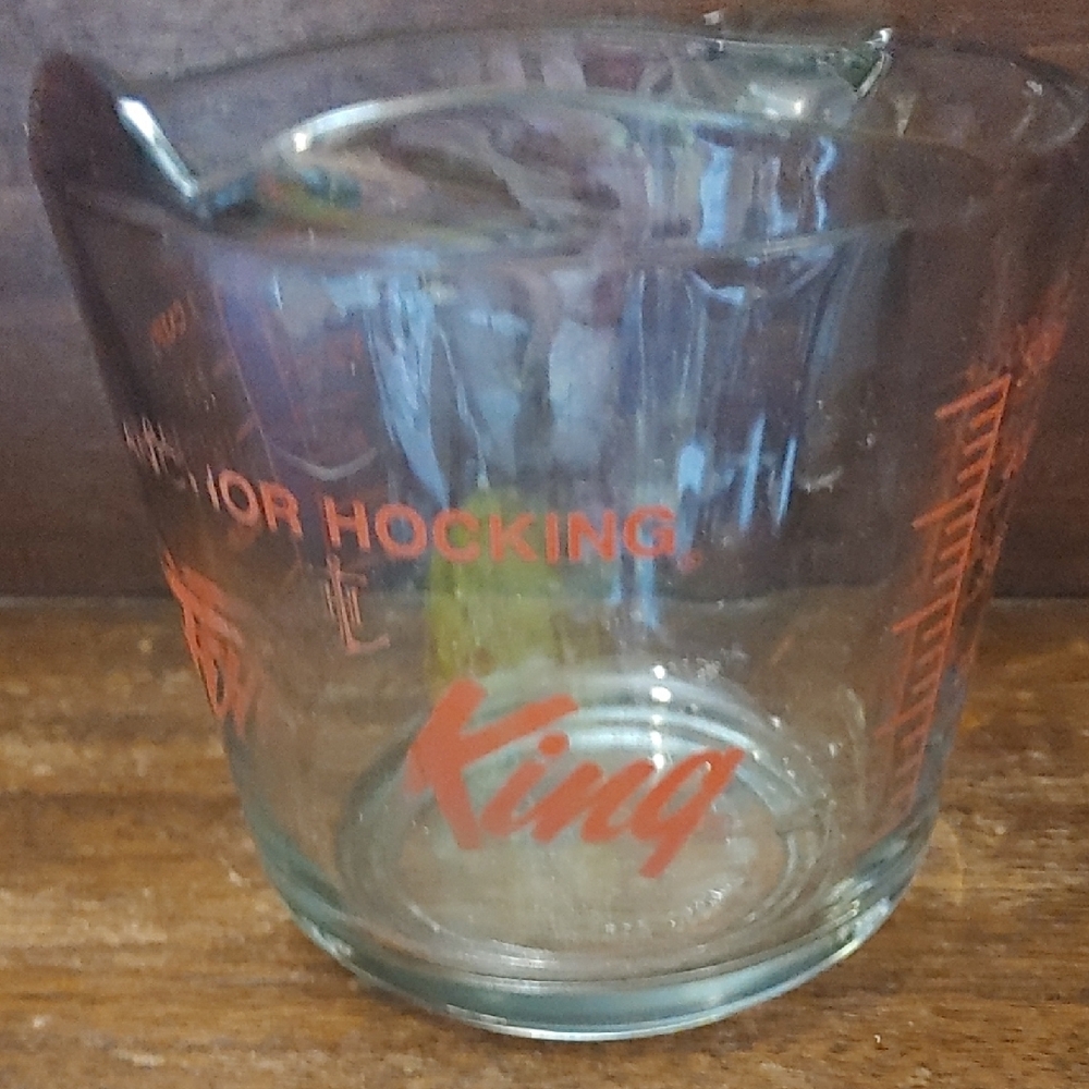 ✅$5 Add On Anchor Hocking Glass Measuring Cup with Red Accents